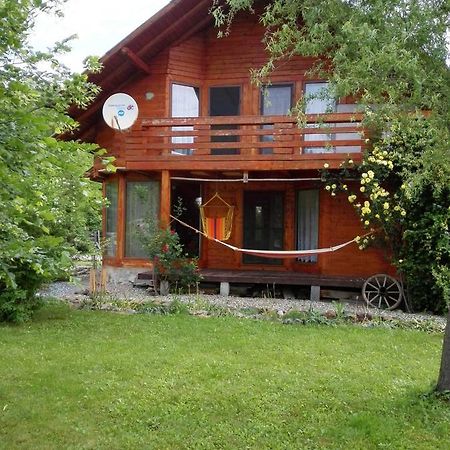 הוילה Moldoveneşti The Wooden House מראה חיצוני תמונה