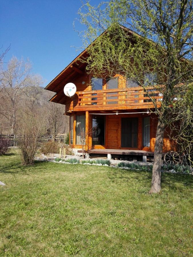 הוילה Moldoveneşti The Wooden House מראה חיצוני תמונה